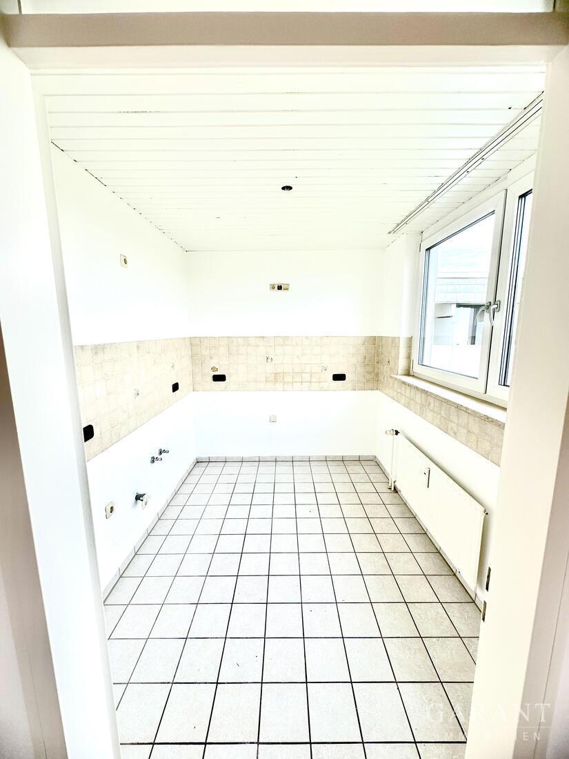 Stilvolle 3 Zimmer-Wohnung mit Weitblick bis zu den Alpen – 86163 Augsburg, 86163 Augsburg – Vorschaubild 3
