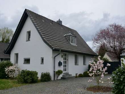 Charmantes Haus mit großem Garten