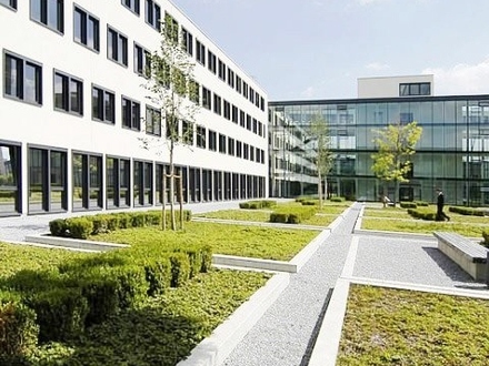 Moderner Büro-Campus in historischem Ambiente