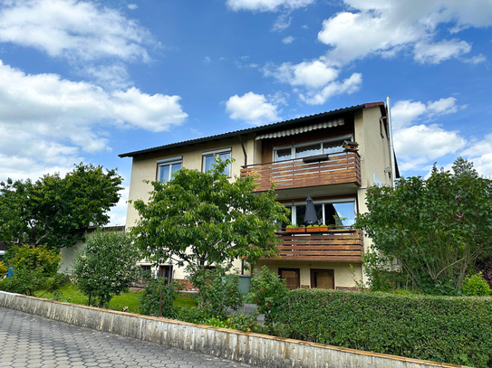 Preisanpassung! Gepflegtes Zweifamilienhaus in ruhiger Lage von Beiersdorf bei Coburg - Eigennutzung möglich!