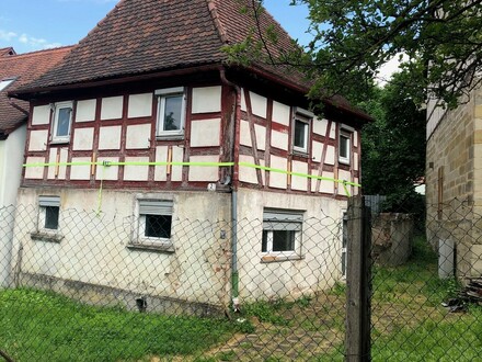DENKMALSCHUTZ - STEUERN SPAREN, FÖRDERUNGEN ERHALTEN - historisches Wohnhaus in der Nähe von Ansbach mit sehr hohen För…
