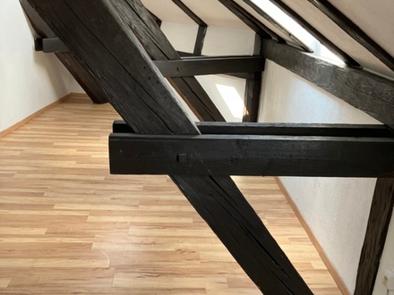 1 ZKB ca. 37 m² sofort 450,- 120,- zzgl. Schöne 1ZKB-DG Altbauwohnung in...