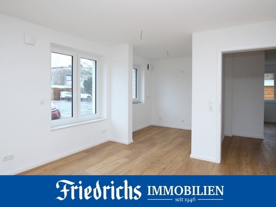 Stilvolle 3-Zimmer-Neubau-Wohnung im EG mit Terrasse in zentraler Lage von Varel nahe Dangast