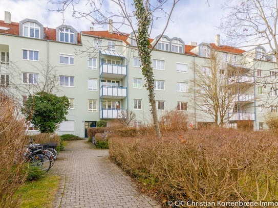 Absolut ruhige Lage! Gepflegte 2 Zi.-Wohnung mit Balkon in Germering