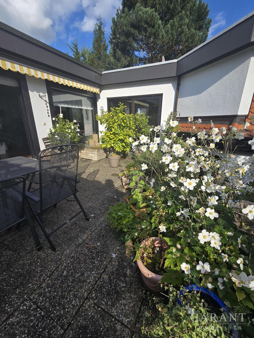 Attraktiver Bungalow mit Pool und einem tollen Garten... – 72178 Waldachtal, 72178 Waldachtal – Vorschaubild 8