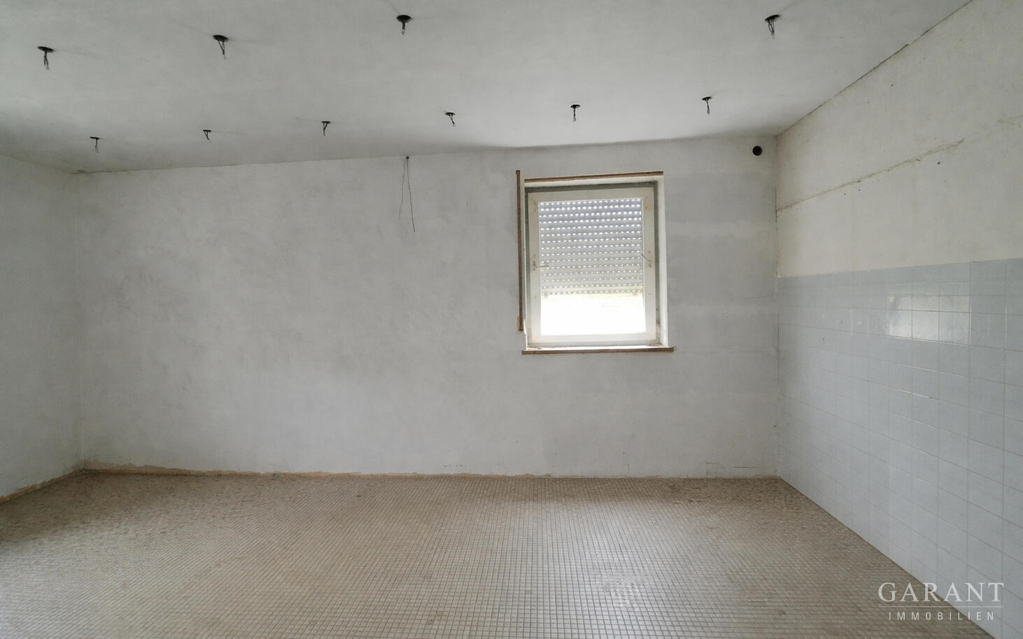 Freistehendes Wohnhaus mit großem Gestaltungsspielraum - ideal für Handwerker in Langerringen – 86853 Langerringen, 86853 Langerringen – Vorschaubild 8