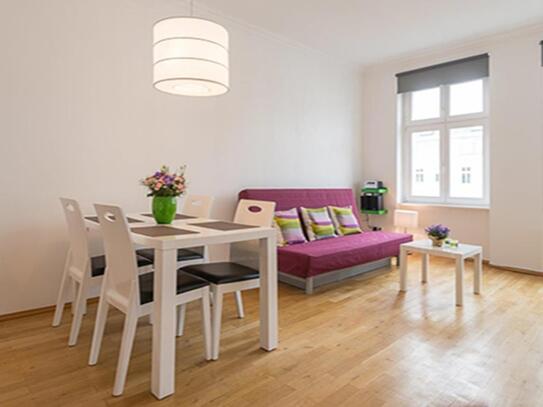 Möbilierte + 1 Zimmerwohnung mit Balkon +