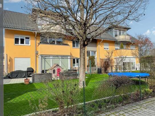 Großzügige 5-Zimmer-Wohnung mit sonnigem Balkon in ruhiger Lage auf Erbpacht