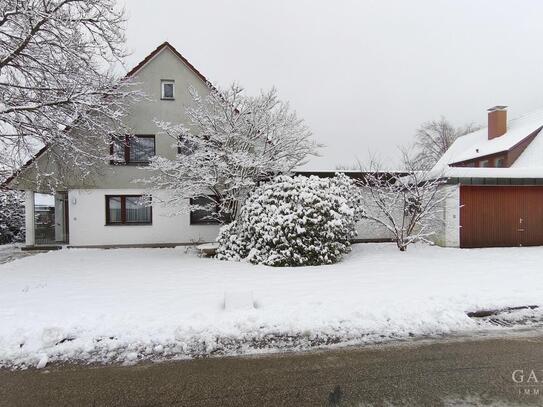 Charmantes Einfamilienhaus mit großem Garten