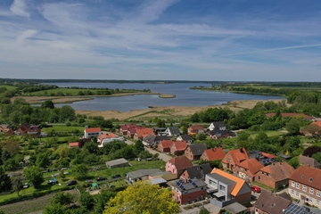 Entwicklungsgrundstück mit Blick auf den Dassower See