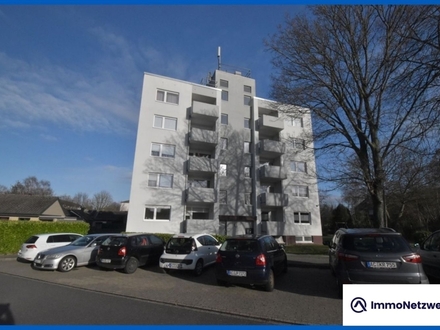 NEU***renovierte 3 Zimmer ETW mit Balkon,Aufzug und über 82 m² Wohnfläche***TOPANGEBOT