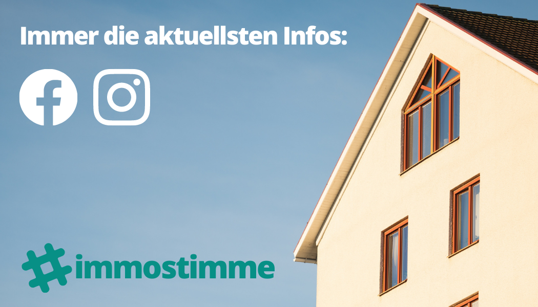 Ein Haus mit einem idylischen, blauen Himmel und der Information wo Sie uns noch finden. Icon für unsere Facebook Seite und ein weiteres für unsere Instagram Seite.