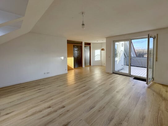 Sonnige Maisonette-Whg. mit Balkon und vielen Extras