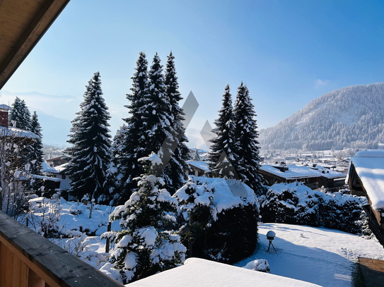 Idyllische und sonnige Penthouse-Maisonette in eleganter Wohnlage