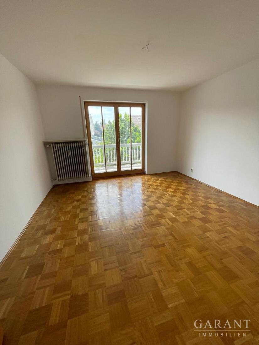 Vielseitiges Dreifamilienhaus in begehrter Lage von Raubling - alle Wohneinheiten frei! – 83064 Raubling, 83064 Raubling – Vorschaubild 18