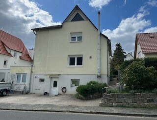 Butzbach - Einfamilienhaus mit idyllischem Garten.