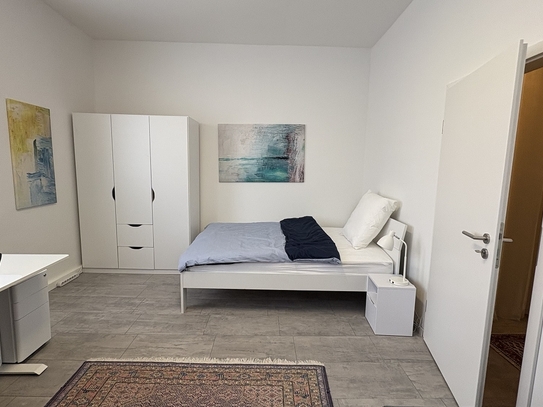 Voll möbliertes, neu eingerichtetes WG-Zimmer