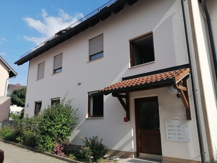 Psst ..., schon gehört? 3,5 ZKB zum Kauf in Schwabmünchen. Hochparterre mit Balkon!