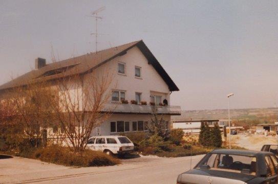 Gewerbehalle mit Büroräumen und Hof in Nieder-Olm zu vermieten