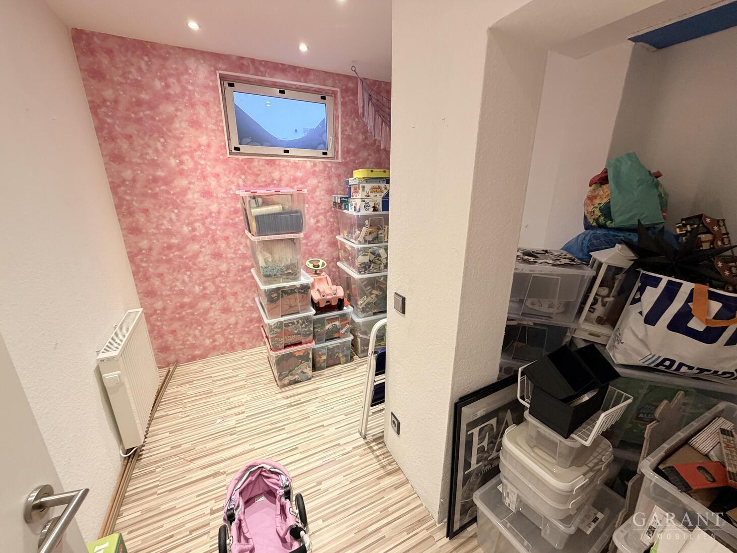Modernisierte Doppelhaushälfte in zentraler Lage – 74858 Aglasterhausen, 74858 Aglasterhausen – Vorschaubild 4