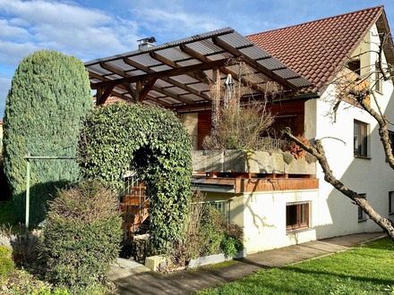 Wohnhaus mit zwei Wohneinheiten