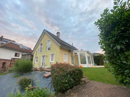 Freistehendes EFH mit Garten in ruhiger Waldrandlage