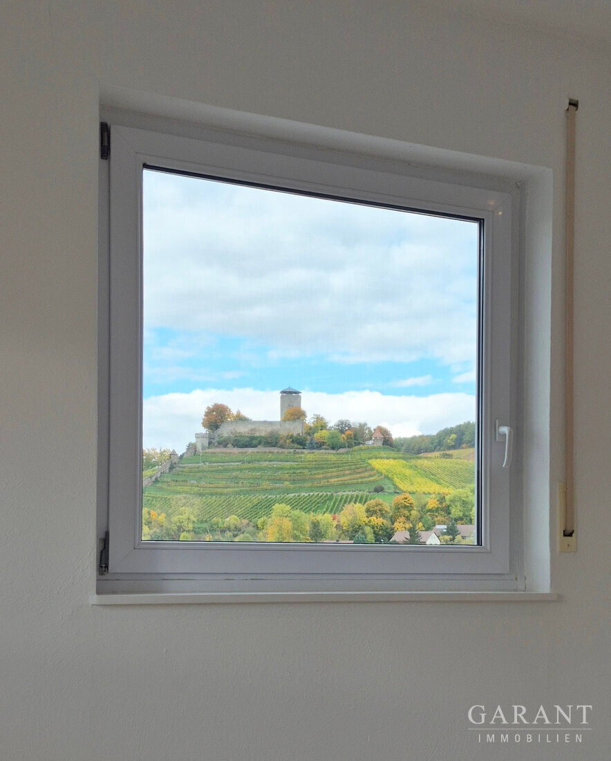 Licht + Raum + Weitblick! - Stilvolles Haus mit schöner Einliegerwohnung und großem Büro - – 71717 Beilstein, 71717 Beilstein – Vorschaubild 10