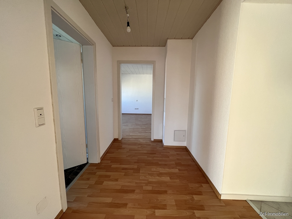 Großzügiges, Mehrfamilienhaus in Lindschied zu verkaufen – 65307 Bad Schwalbach / Lindschied, 65307 Bad Schwalbach / Lindschied – Vorschaubild 16