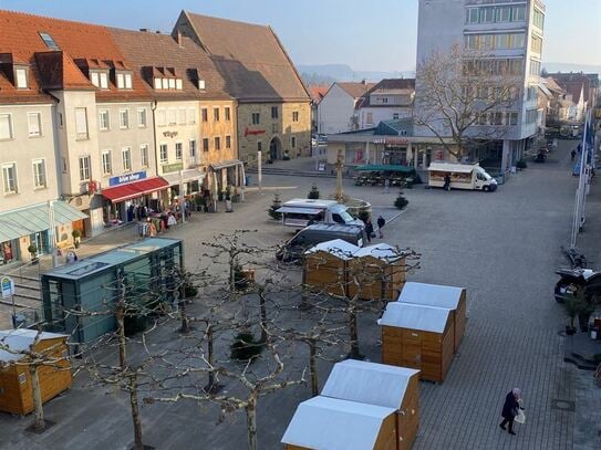 NSU-STADTZENTRUM: GEMÜTLICHE DG-WOHNUNG DIREKT AM MARKTPLATZ!