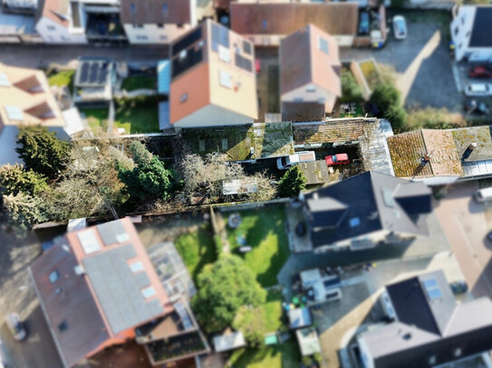 Erschlossenes Abrissgrundstück mit flexiblen Nutzungsmöglichkeiten in Mundenheim