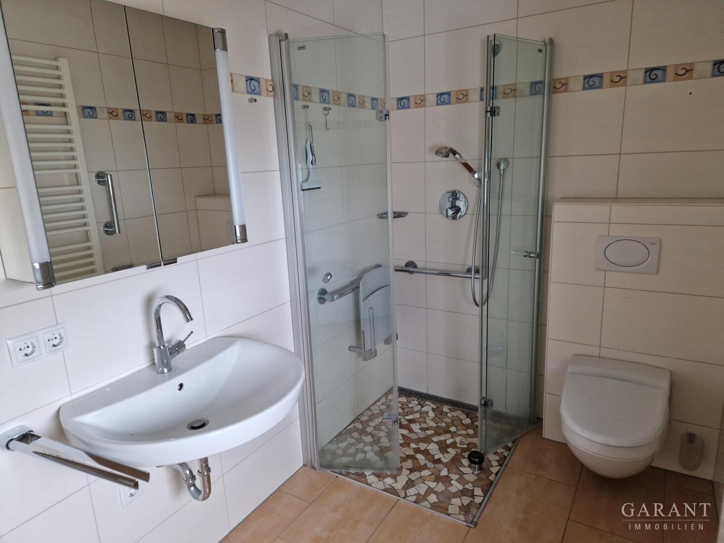 Charmantes Einfamilienhaus mit Einliegerwohnung und Doppelgarage in ruhiger Lage – 96117 Memmelsdorf, 96117 Memmelsdorf – Vorschaubild 11