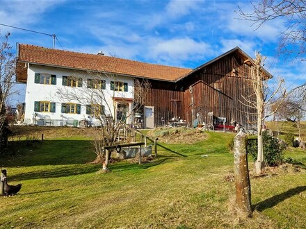 Ehemaliges Bauernhaus mit Bergblick