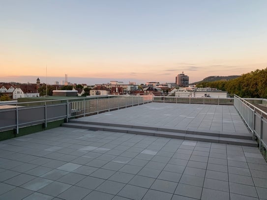 Traumwohnung direkt an der Neckarpromenade mit 120 m² Dachterrasse