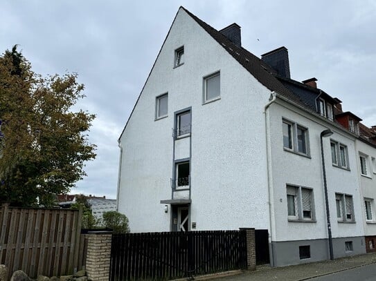 3-Familienhaus mit 14 Garagen und 2. Baufenster