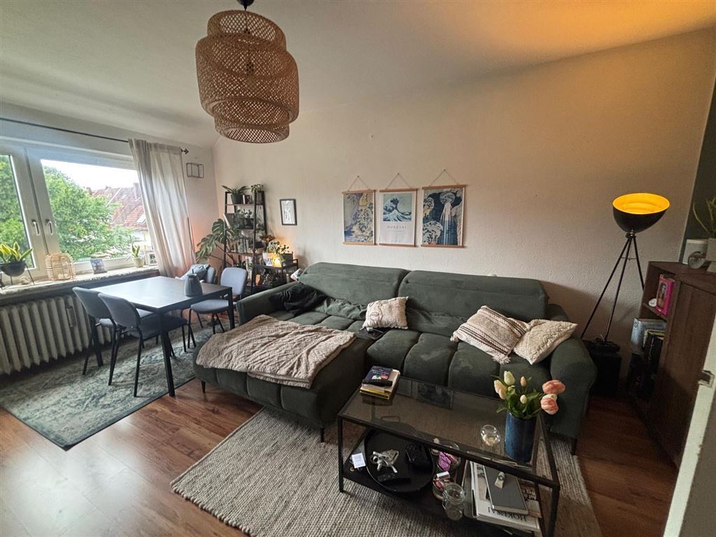 Charmante 2,5-Zimmer-Wohnung mit Balkon in begehrter Lage Wachmannstraße in Bremen-Schwachhausen - Foto 1