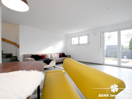 RESERVIERT - BERK Immobilien - 360° Rundgang - hell, modern und energieeffizient - Reihenendhaus in ruhiger Lage