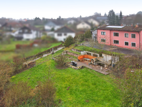 Großzügiges 2-3-Familienhaus mit modernisierter Ausstattung und großem Grundstück