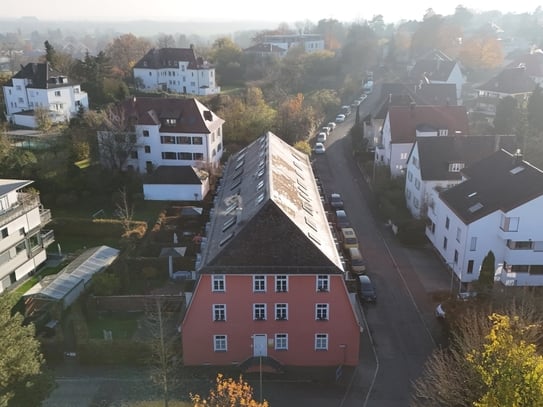 TRAUMHAFTE 3-ZIMMER WOHNUNG IM DENKMALGESCHÜTZTEN FÜRSTENECKERHOF!