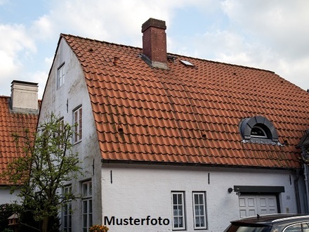 +++ Kleinwohnhaus mit Balkon +++