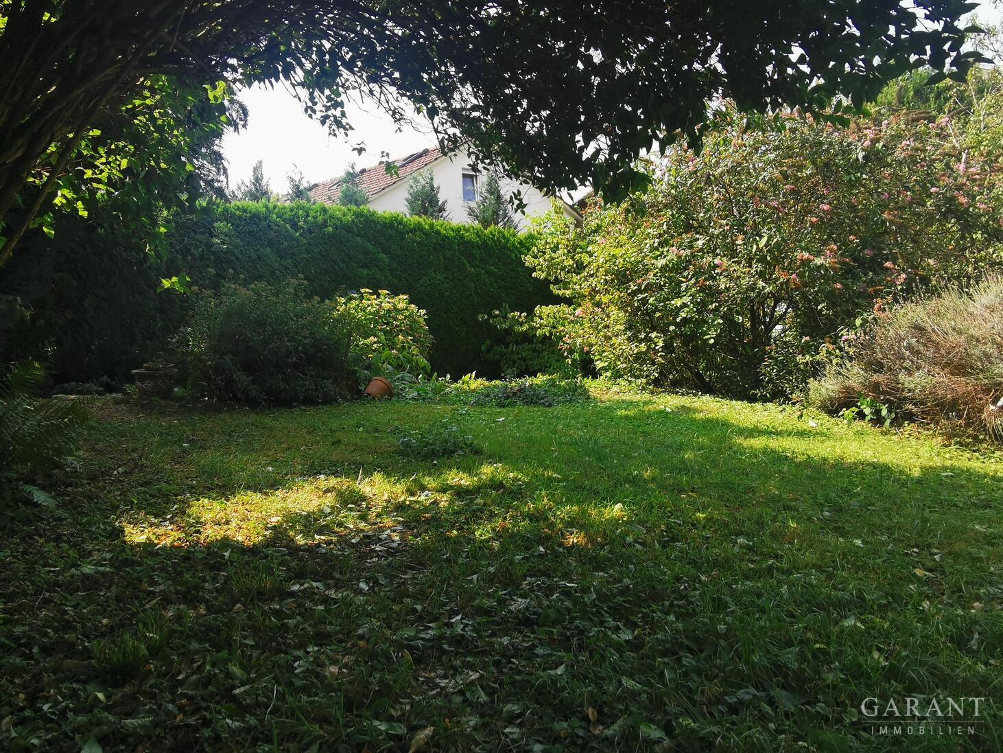 Freistehend und mit großem Garten – 71522 Backnang, 71522 Backnang – Vorschaubild 2