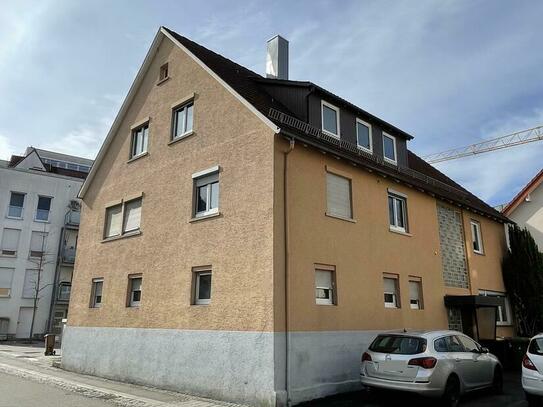 Zentral gelegenes 3-Familienhaus in Ditzingen mit viel Platz und großem Potenzial