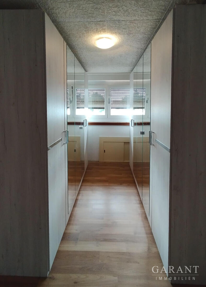 Charmante Doppelhaushälfte mit Garten, Werkstatt & Garage in Augsburg-Göggingen – 86199 Augsburg, 86199 Augsburg – Vorschaubild 15