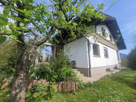 Villach - Landskron: Charmantes Ein-/Zweifamilienhaus zum Renovieren mit Wintergarten, Garage und Garten in Top-Lage!