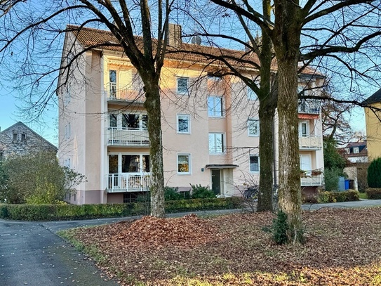 Helle, renovierte 3 Zimmer Dachgeschosswohnung in Fürstenried-Maxhof