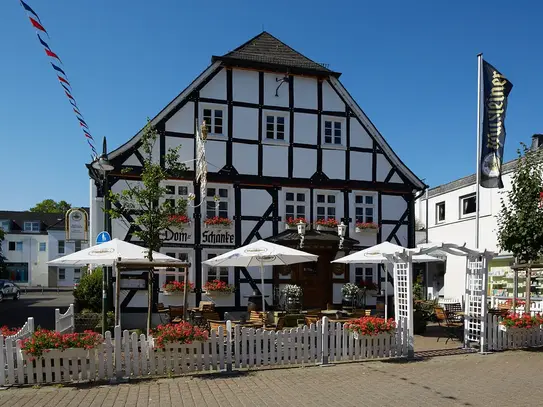 Einzigartiges Restaurant Domschänke mit Sudhaus Stammhaus der Warsteiner Brauerei