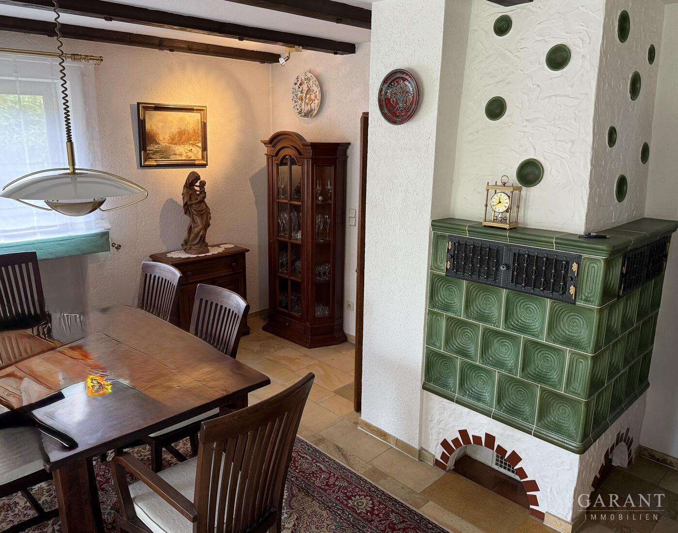 Familienhaus mit Kamin, Doppelgarage & Gartenidylle, flexibel nutzbar – 85051 Ingolstadt, 85051 Ingolstadt – Vorschaubild 9