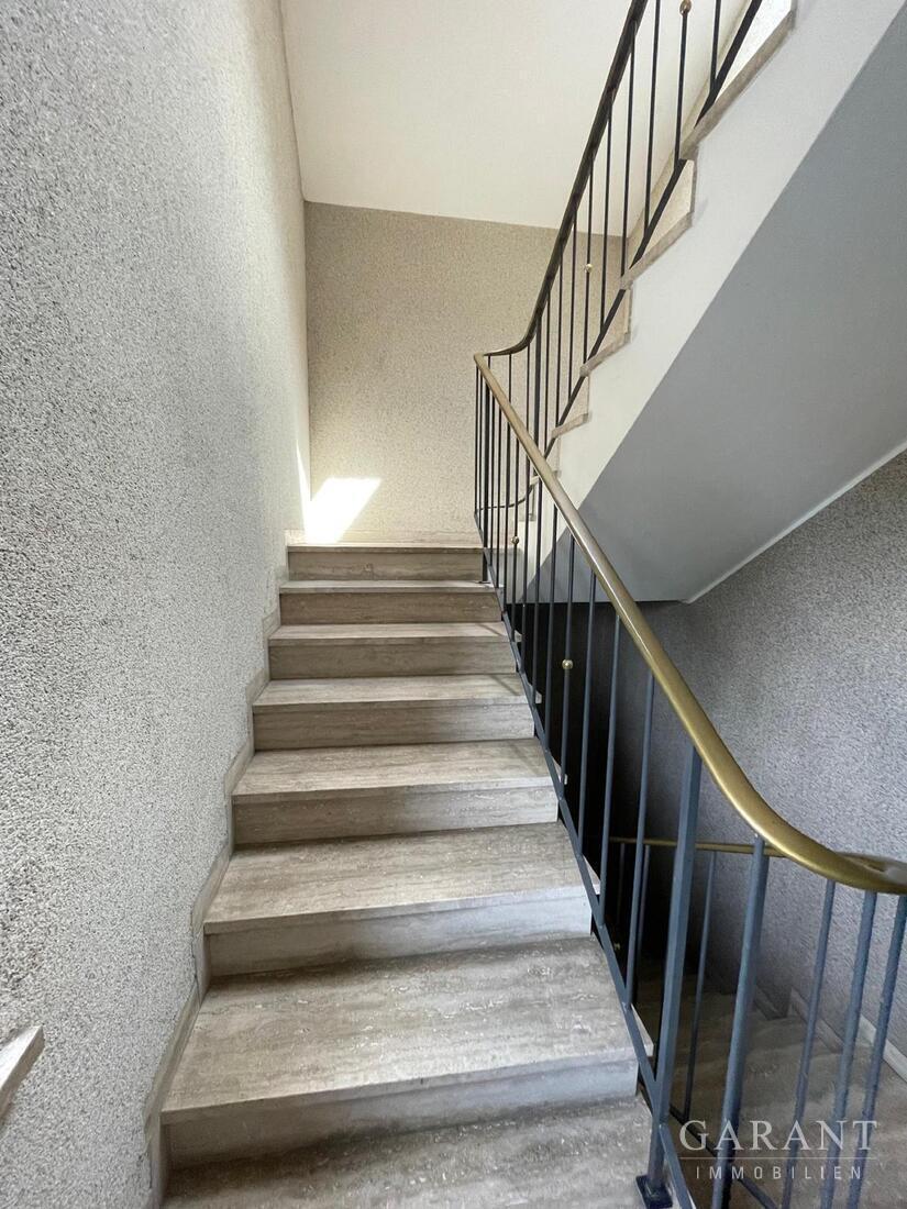 Vielseitiges Dreifamilienhaus in begehrter Lage von Raubling - alle Wohneinheiten frei! – 83064 Raubling, 83064 Raubling – Vorschaubild 5