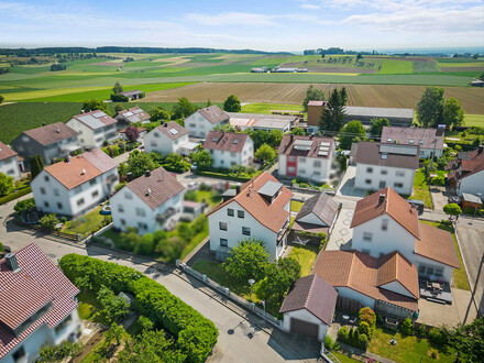 "Letzte Chance - SOFORT VERFÜGBAR Zweifamilienhaus mit Garage und Garten!"