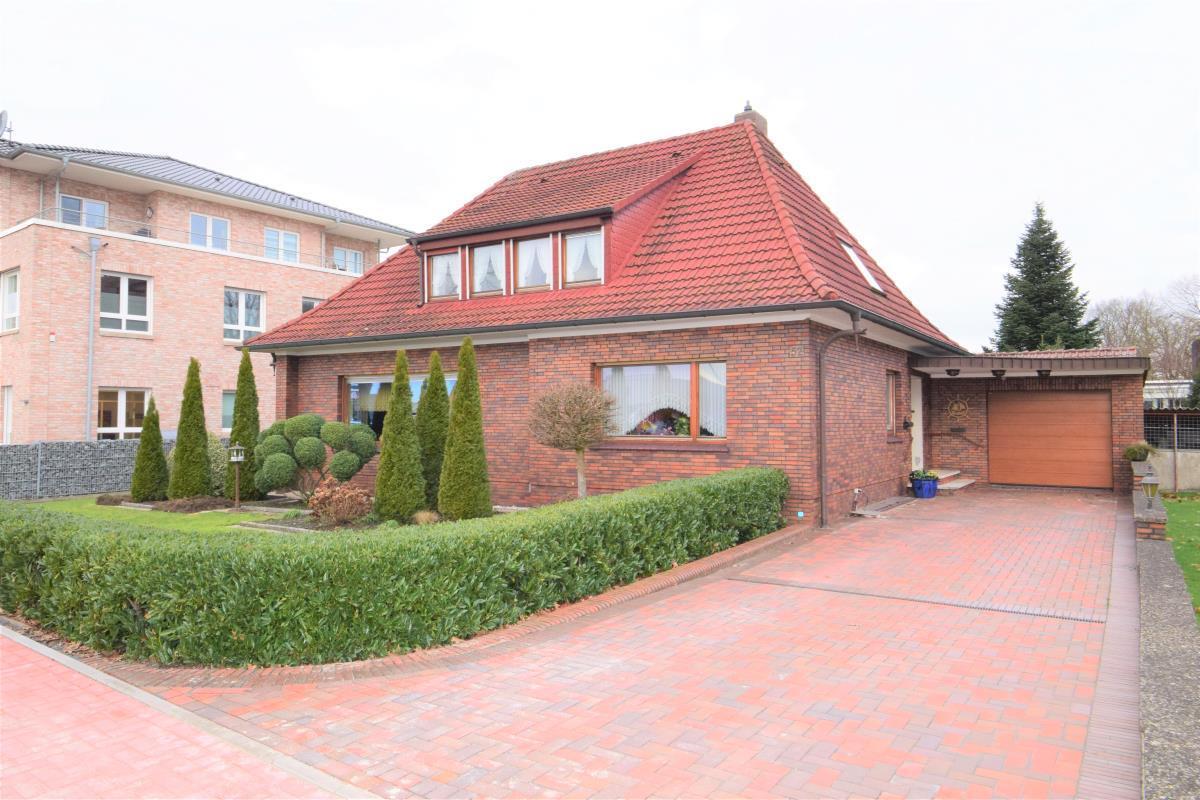 Real Estate Title Image Background