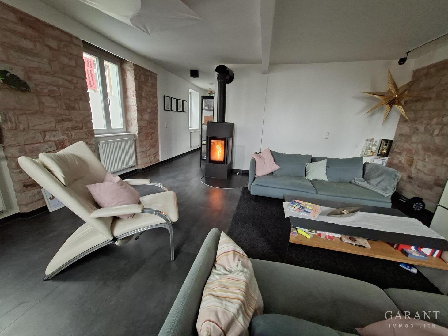 **WOW! Liebevoll und aufwändig saniertes Wohnhaus aus Baujahr 1834 in begehrter Wohnlage** – 69121 Heidelberg, 69121 Heidelberg – Vorschaubild 9